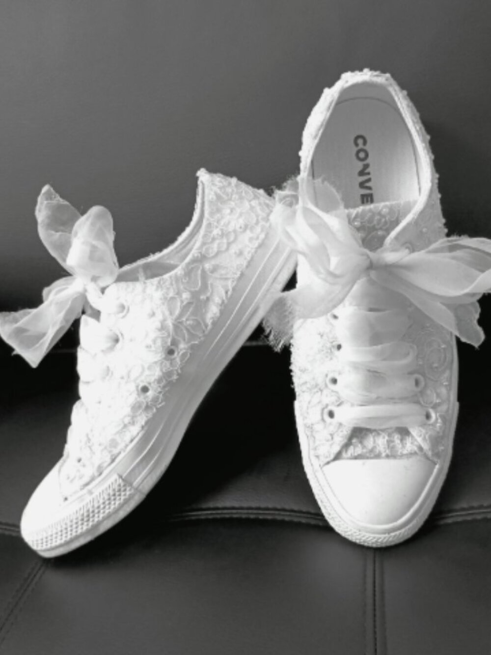 Converse Custom Wedding Lace & Pearls Bridal Sneakers Size 9 White - Picture 9 of 16